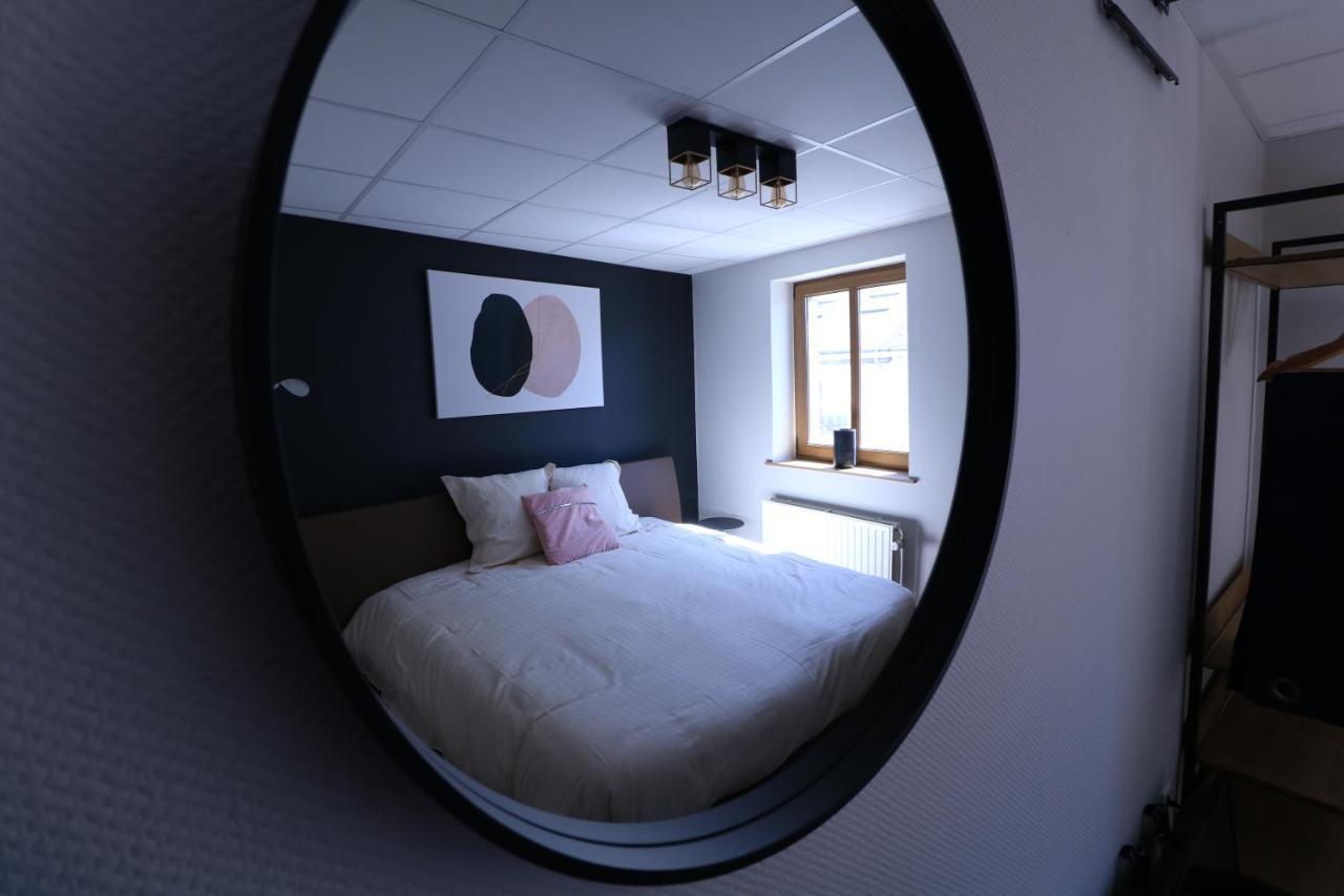 Hotel La Vieille Ferme Chassepierre Extérieur photo